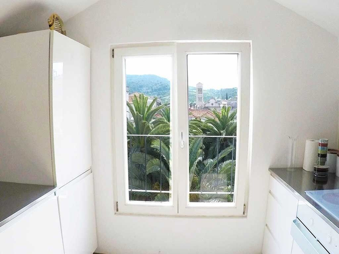 Others 5, Hvar Attic Apartment, Hvar