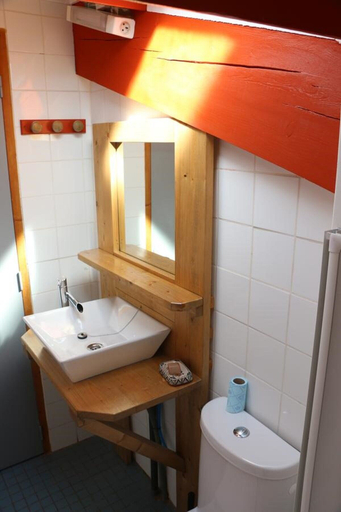 Bathroom 5, Gite Saint Roch, Aude
