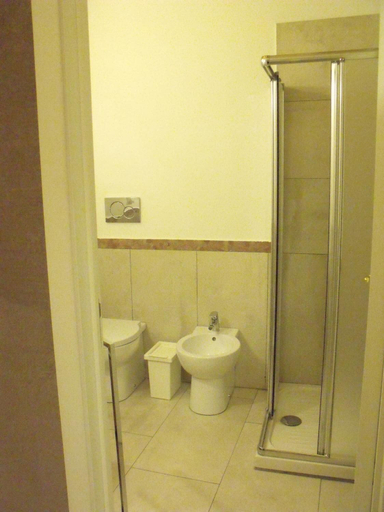 Bathroom 5, Domoikos Casa e Dimora, Catania