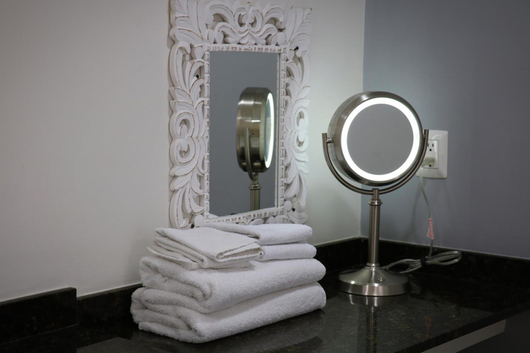 Bathroom 4, Suites Bernini, Guadalajara