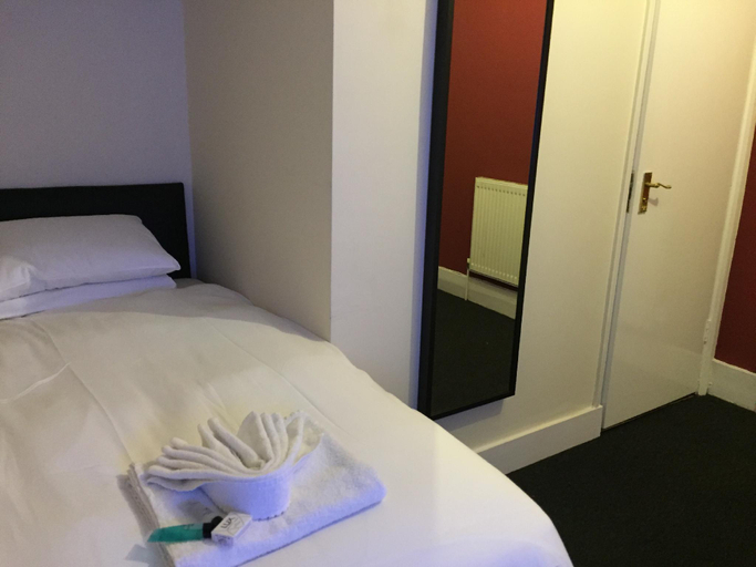 Bedroom 3, Stratford Hotel, London