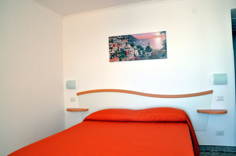 Bedroom 2, B&B Il Canto delle Sirene, Salerno