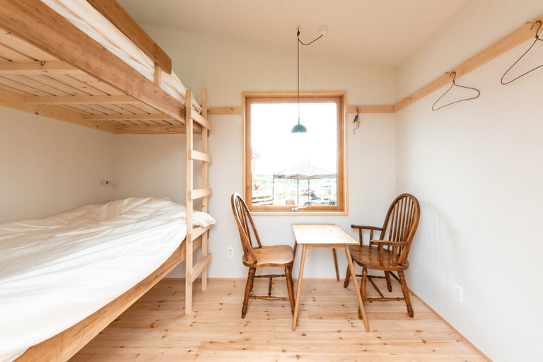 Bedroom 4, Asahikawa Koen Guesthouse - Hostel, Asahikawa