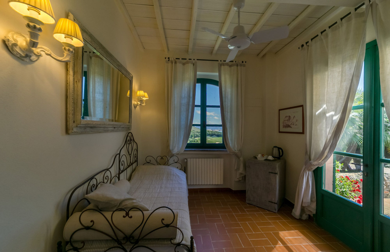 Bedroom 4, Country Relais la Mortella, Grosseto