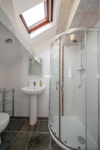 Bathroom 5, The Coppice Guest House, Cumbria