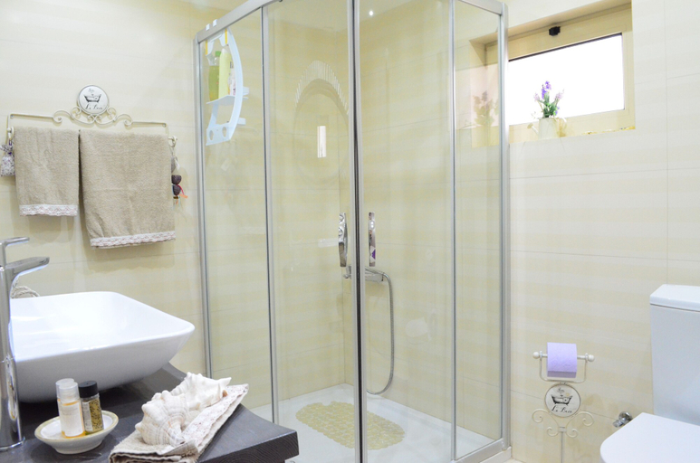 Bathroom 4, Luxury Holiday Villas Gouves, Crete