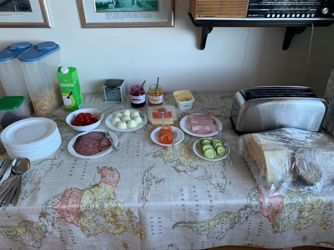 Food & Drinks, Guesthouse Básar, Grímseyjarhreppur