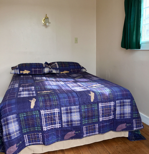 Bedroom 3, Tenderfoot Cabins & Motel, Meagher
