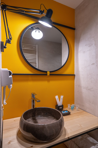 Bathroom 4, Hotel Tbilisi Story, Tbilisi