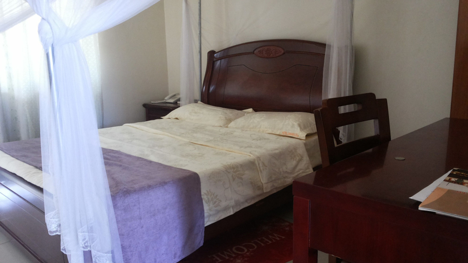 Bedroom 2, Zawadi Hotel, East Moyo