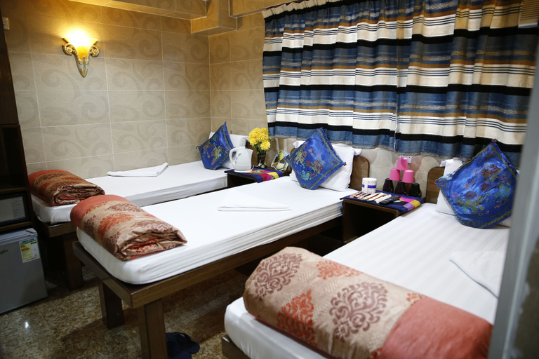 Bedroom 3, Sandhu guest house, Kowloon