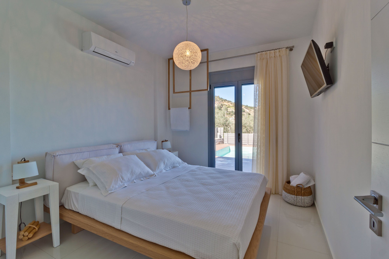 Bedroom 2, Asterios Villa, Crete