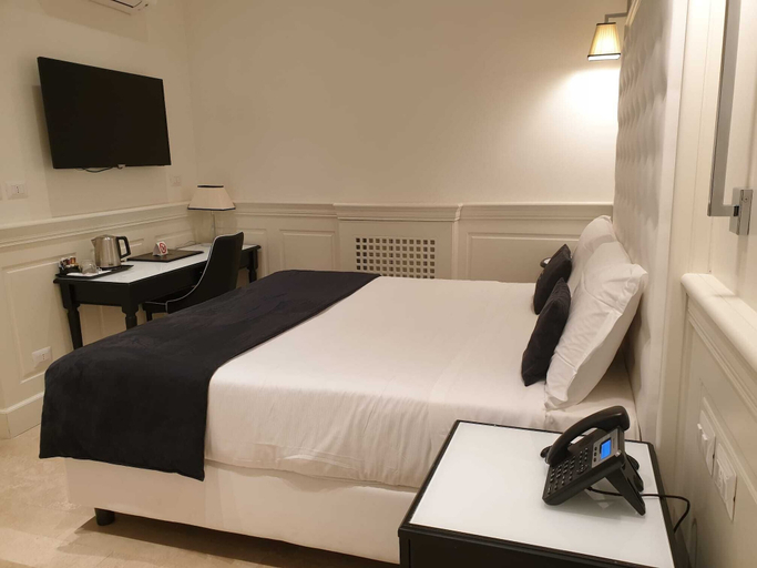 Bedroom 4, Hotel Domus Mea, Rome