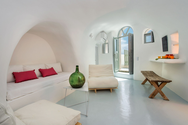 Others 5, Artia Mansion, South Aegean