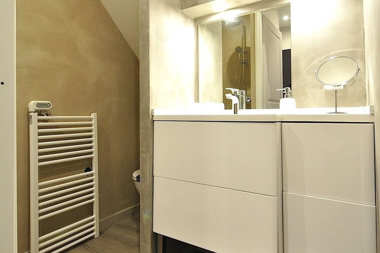 Bathroom 5, Au Jardin de Lisa, Sarthe