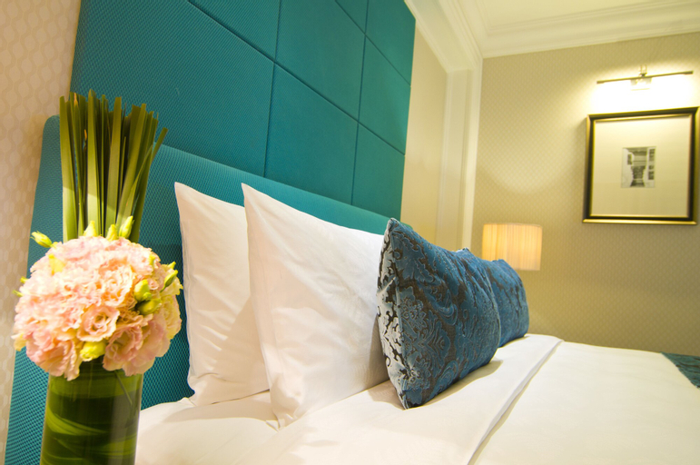 Bedroom 2, Royal Grace Hotel, Wuhan