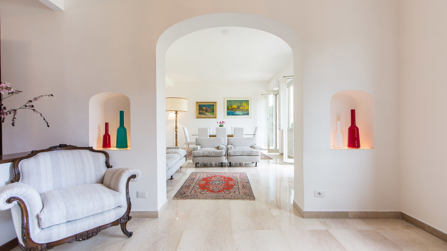 Others 3, Rental In Rome Colosseum View Luxury Apartment, Roma