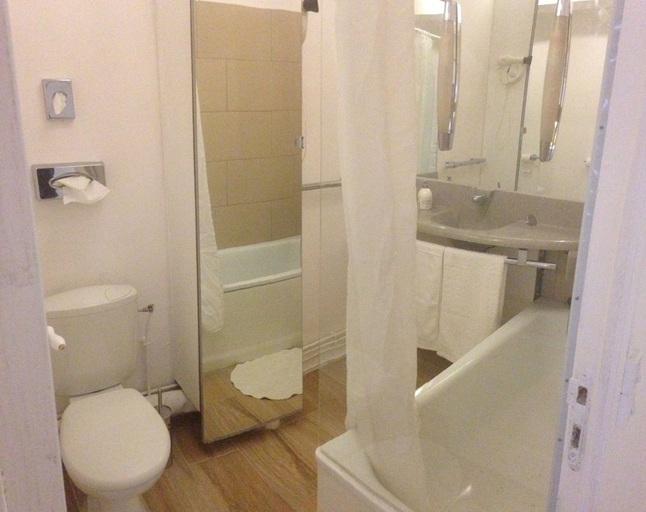 Bathroom 4, Chambres Boufflet, Aisne