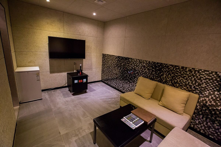 Others 4, The Zenith Hotel, Gimhae