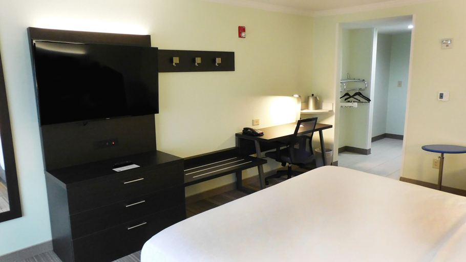 Bedroom 4, Holiday Inn Express COVENTRY S - WEST WARWICK AREA by IHG, Kent