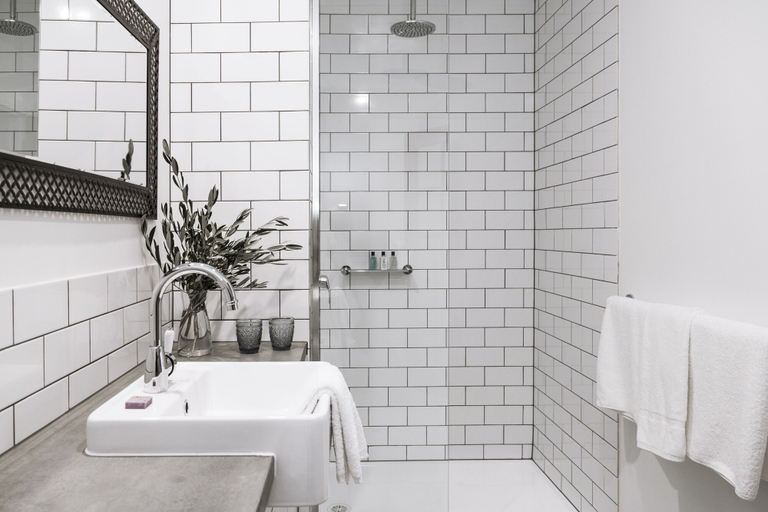 Bathroom 3, Daylesford Art Motel, Hepburn - East