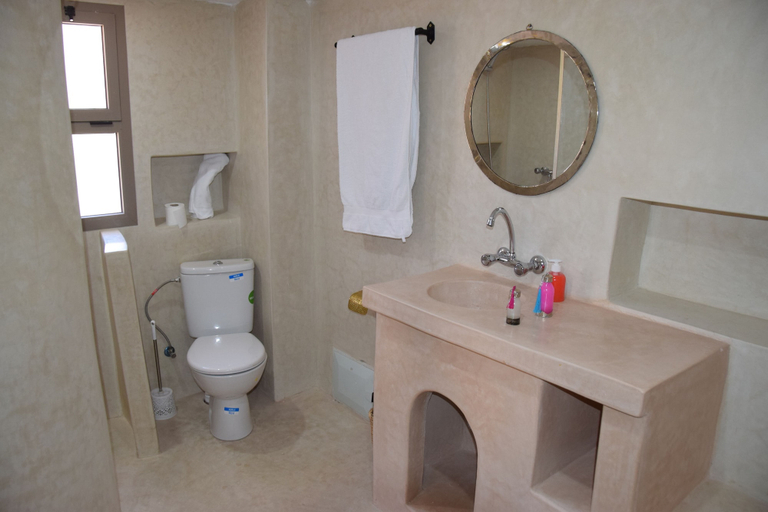 Bathroom, Canyon Dades, Ouarzazate