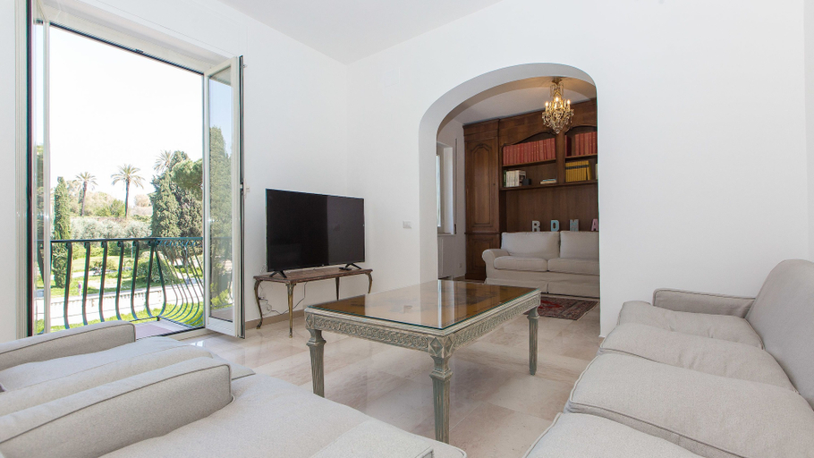 Others 5, Rental In Rome Colosseum View Luxury Apartment, Roma