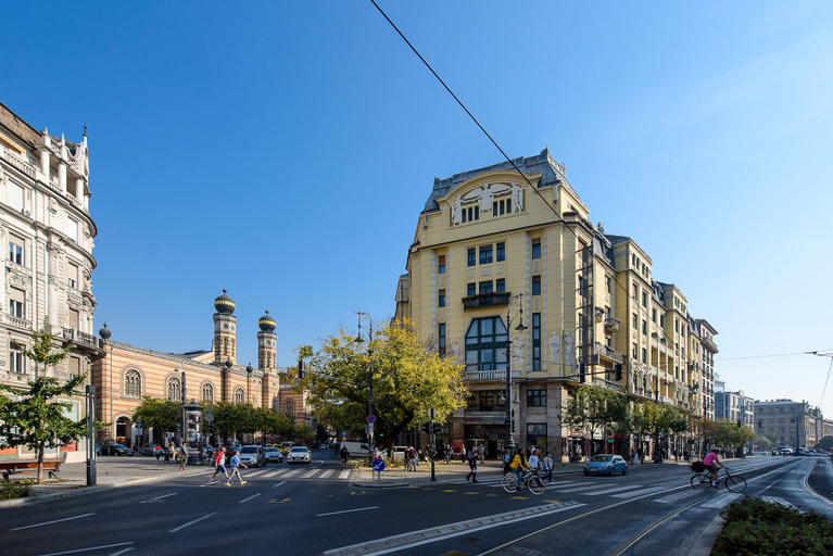 Exterior & Views 2, Karoly Corner Residences, Budapesti