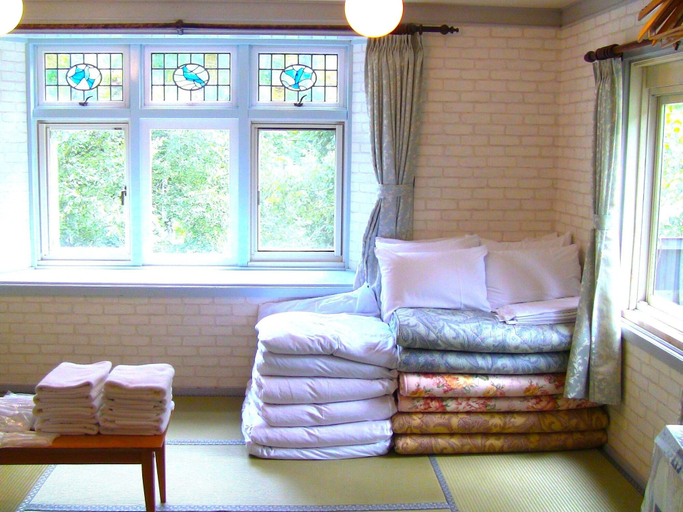 Bedroom 2, Lady Diana & St. Georges, Hakuba