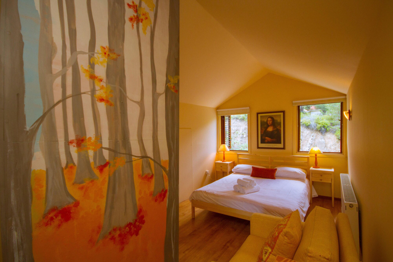 Bedroom 2, Persephone Cottage - Enhance Your Senses