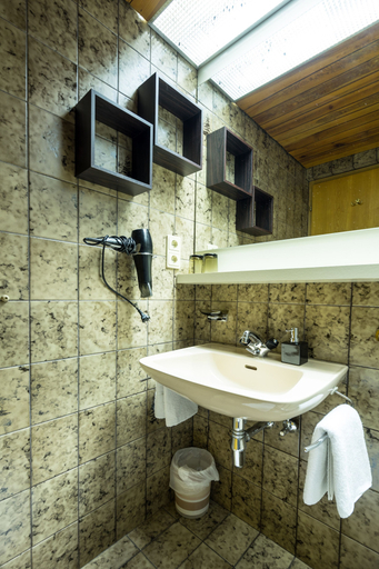 Bathroom 4, Haus Stüttler Duchscherer, Bludenz