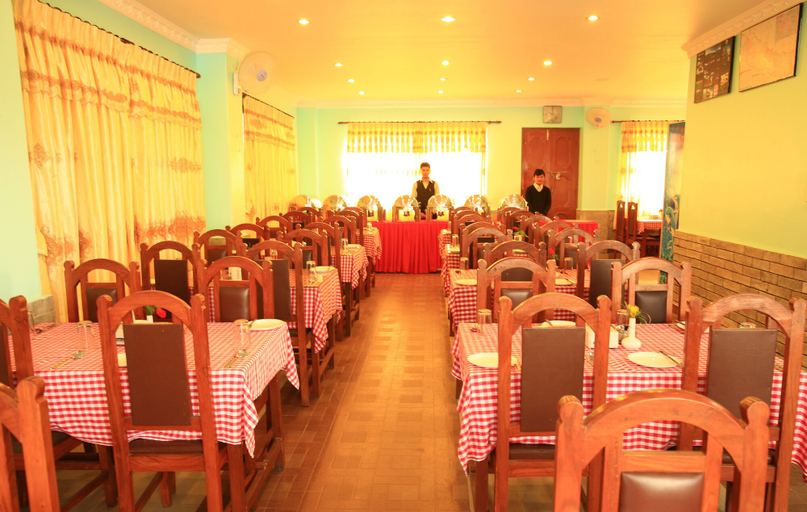 Food & Drinks 5, Hotel River Park, Gandaki