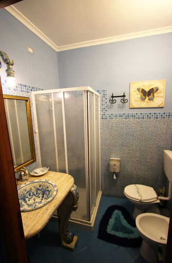 Bathroom 3, B&B Kimera, Enna