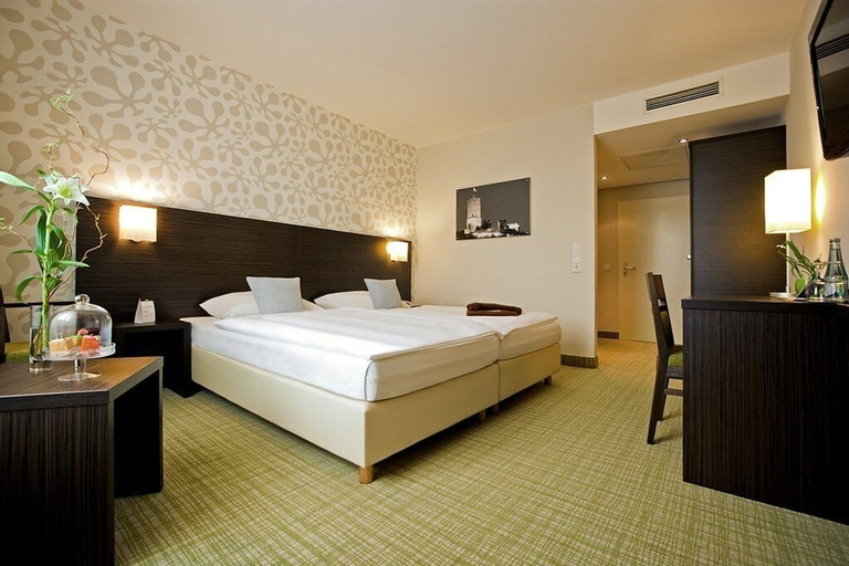 Bedroom 23