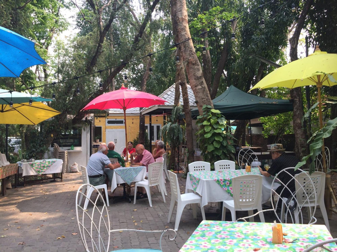 Food & Drinks 5, Changpuak Hotel, Muang Chiang Mai