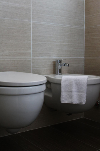 Bathroom 4, Hotel Caesar, Pesaro E Urbino