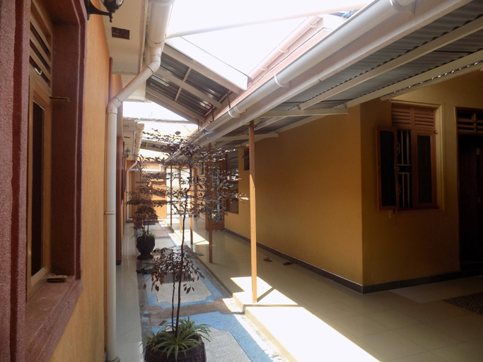 Others 4, Kaanos Hope Complex Inn, Mbale