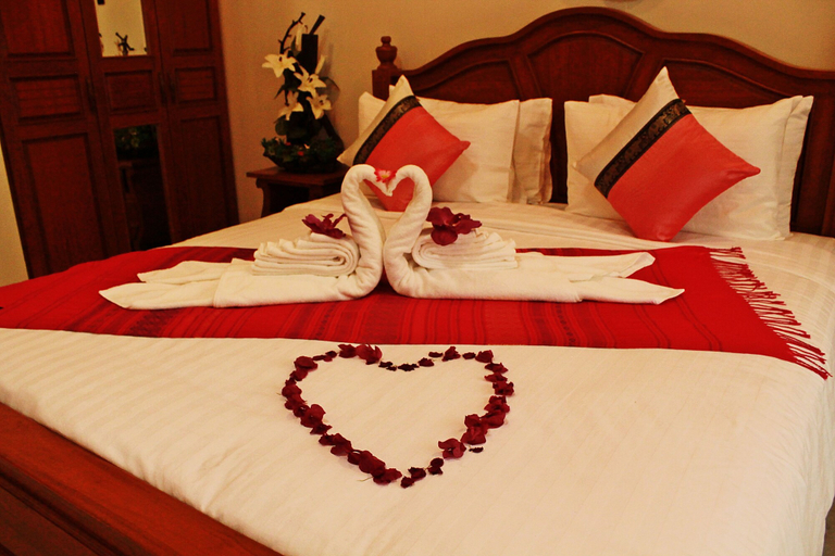 Bedroom 3, Nok Resort & Hotel, San Sai