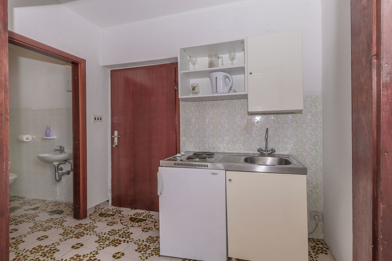 Others 5, Apartments Mario, Omiš