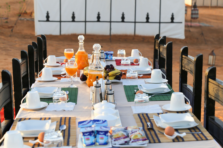 Food & Drinks 5, Saharian Camp, Errachidia