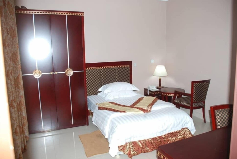 Bedroom 2, Obaa'S Golden Plaza Hotel, Birim North