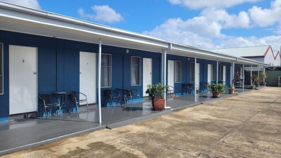 Innisfail City Motel, Johnstone