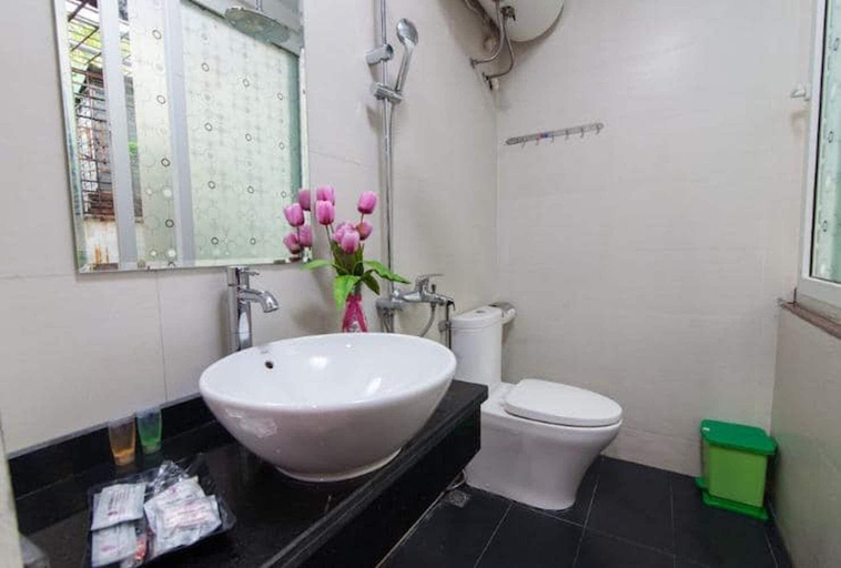 Bathroom 4, Dollar Homestay & Travel, Hoàn Kiếm