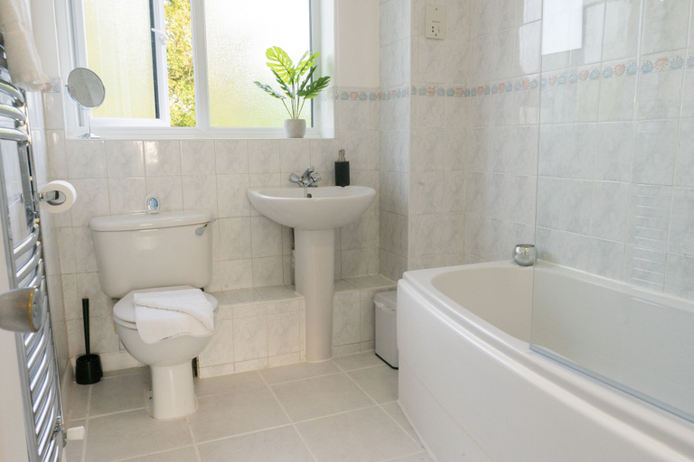 Bathroom 3, Fairview Meadows, Peterborough