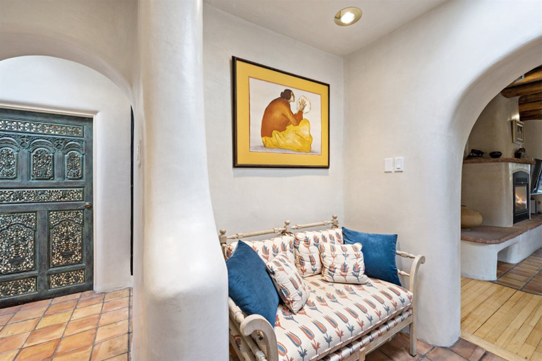Others 5, Casa De Gracia - Historic East Side Sanctuary, Perfect for Working From Home, Santa Fe