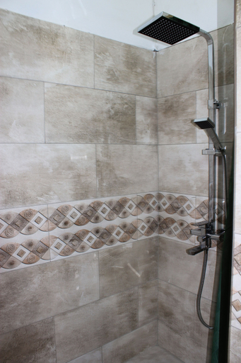 Bathroom 4, LeBovallon B&B