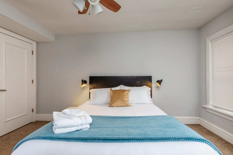 Bedroom 3, Classic CWE Apts with Full Kitchen by Zencity, Saint Louis
