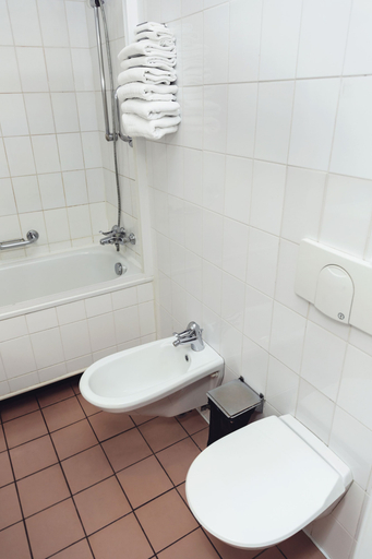 Bathroom 4, Perkuno Namai, Kauno