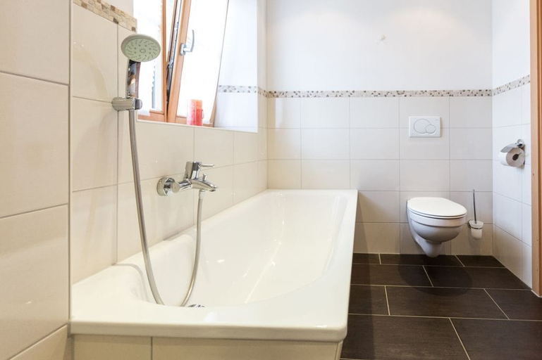 Bathroom 3, Landgasthof Fischbach, Bad Tölz-Wolfratshausen
