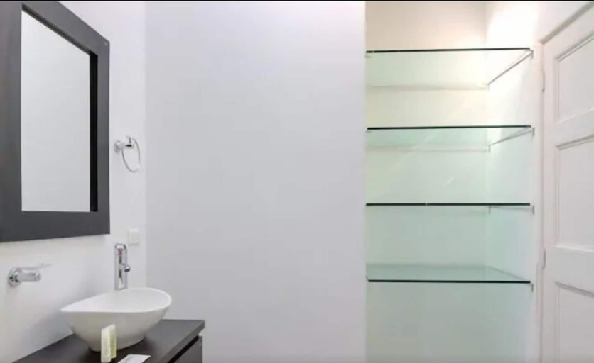 Bathroom, Luxury Air Road, Medellín